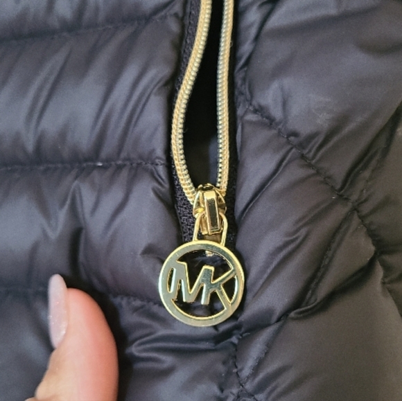 MK Black Puffer Jacket - Picture 4 of 6